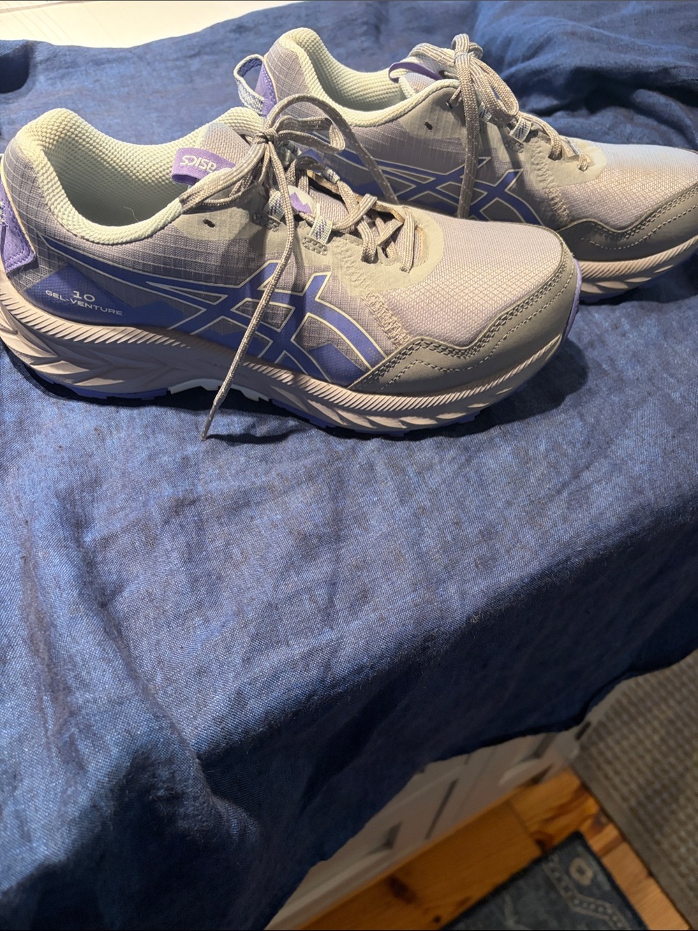 Asics Gel Ventire Gray and Lavender Athletic Running Shoes 8.5